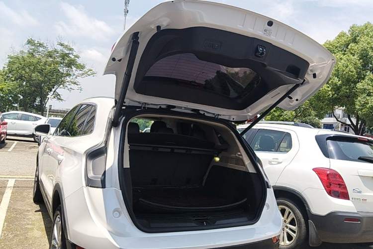 Used Lincoln MKC 2016 2.0T Two-Wheel Drive Luxury Edition Trunk