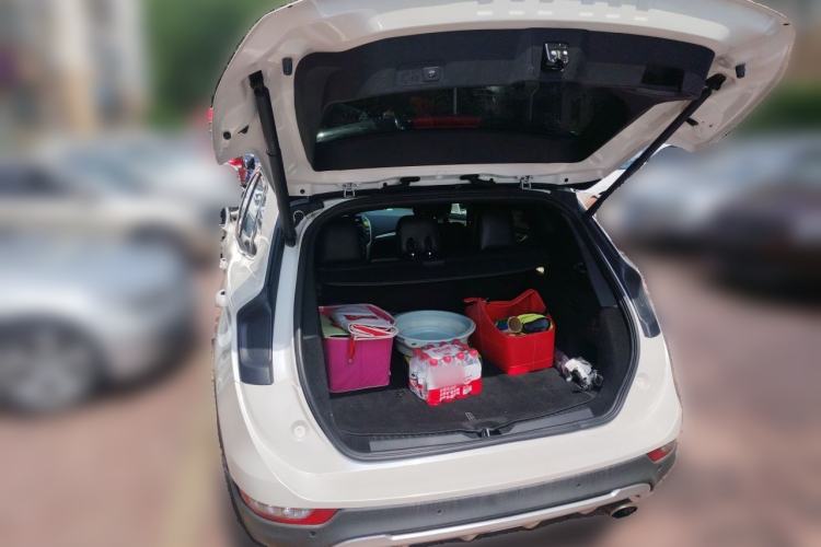 Used Lincoln MKC 2016 2.0T Two-Wheel Drive Deluxe Edition Trunk