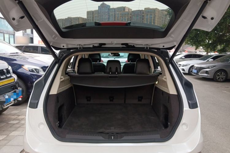 Used Lincoln MKC 2016 2.0T Two-Wheel Drive Luxury Edition Trunk