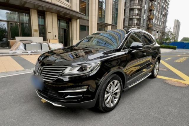 Używany Lincoln MKC 2017 2.0T Two-Wheel-Drive Luxury Edition