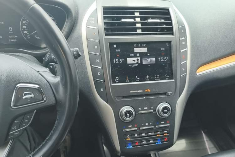 Used Lincoln MKC 2017 2.0T Two-Wheel-Drive Luxury Edition Audio And AC Panel