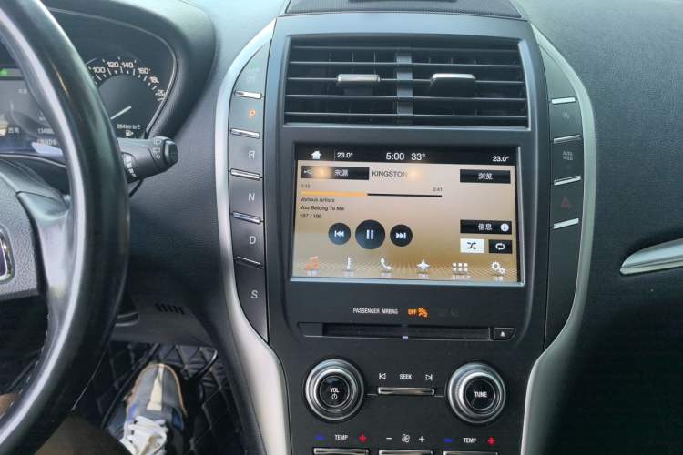 Used Lincoln MKC 2017 2.0T Two-Wheel Drive Deluxe Edition Audio And AC Panel