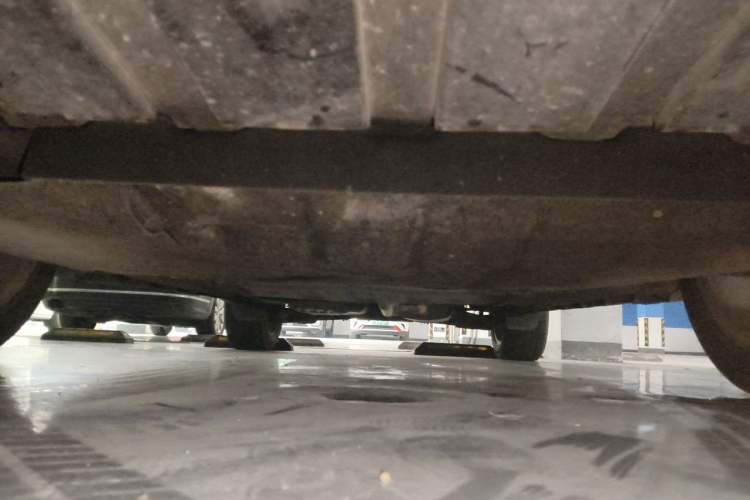 Used Lincoln MKC 2017 2.0T Two-Wheel Drive Deluxe Edition Chassis Front