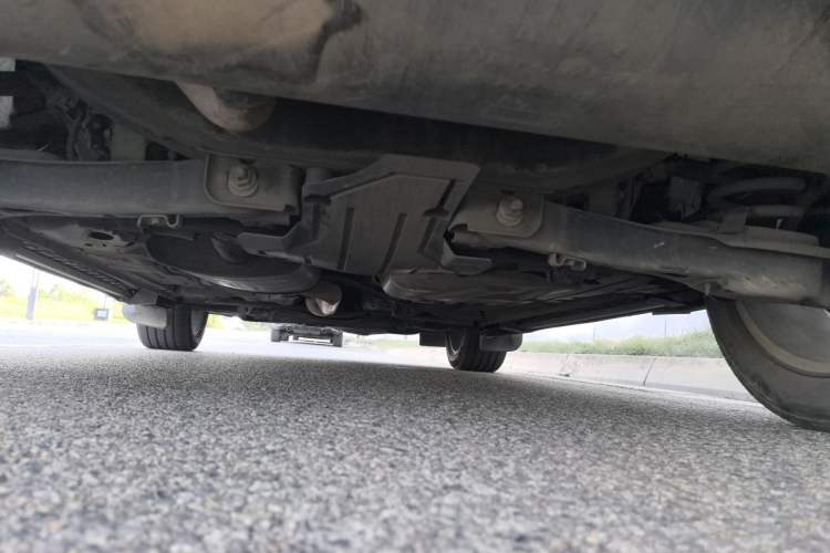 Used Lincoln MKC 2017 2.0T Two-Wheel Drive Deluxe Edition Chassis Rear