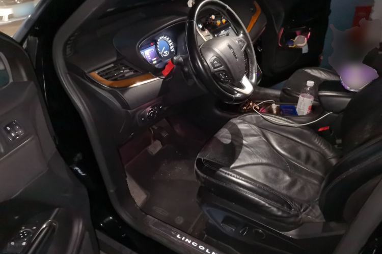 Used Lincoln MKC 2017 2.0T Two-Wheel-Drive Luxury Edition Driver Seat