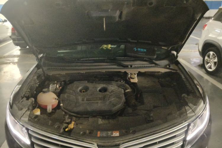 Used Lincoln MKC 2017 2.0T Two-Wheel Drive Deluxe Edition Engine Bay
