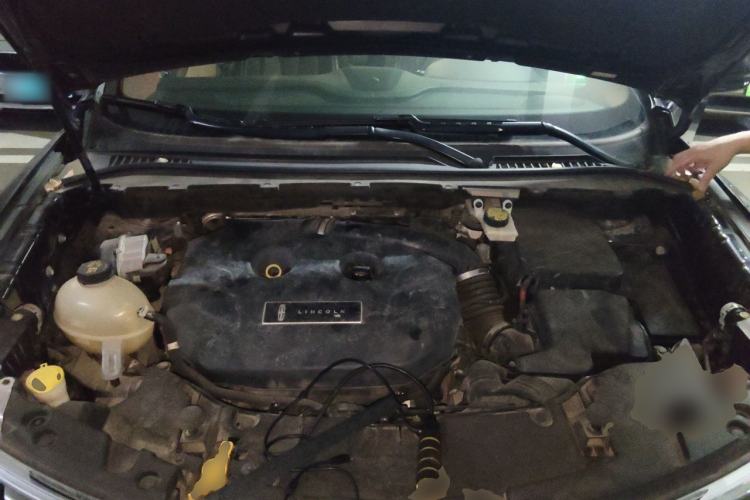 Used Lincoln MKC 2017 2.0T Four-Wheel Drive Zunya Edition Engine Bay