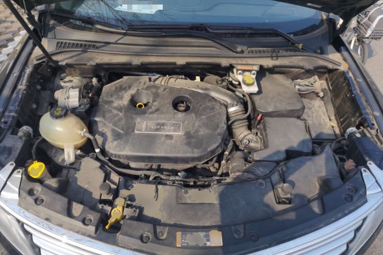 Used Lincoln MKC 2017 2.0T Two-Wheel Drive Deluxe Edition Engine Bay