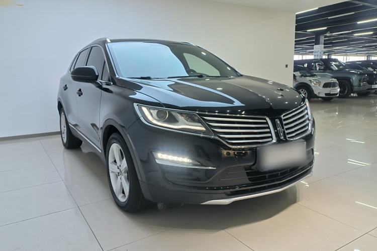 Used Lincoln MKC 2017 2.0T Two-Wheel Drive Deluxe Edition Exterior 2