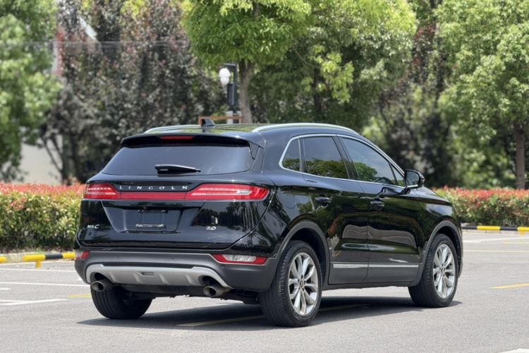 Used Lincoln MKC 2017 2.0T Two-Wheel Drive Deluxe Edition Exterior 5