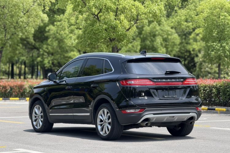 Used Lincoln MKC 2017 2.0T Two-Wheel Drive Deluxe Edition Exterior 7