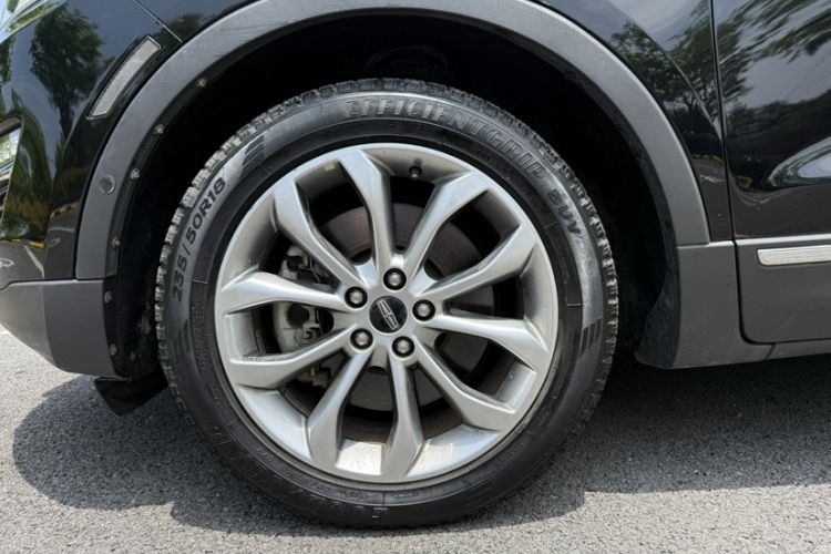 Used Lincoln MKC 2017 2.0T Two-Wheel Drive Deluxe Edition Exterior 8