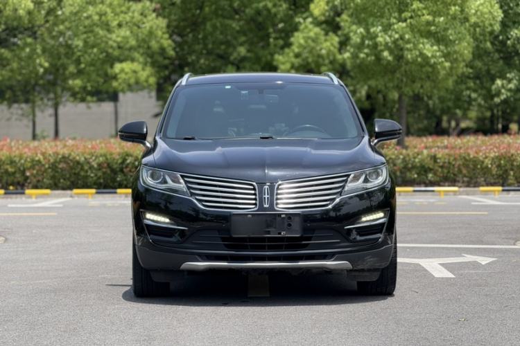 Used Lincoln MKC 2017 2.0T Two-Wheel Drive Deluxe Edition Exterior 9