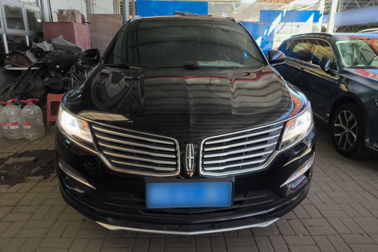 Used Lincoln MKC 2017 2.0T Two-Wheel Drive Deluxe Edition Front