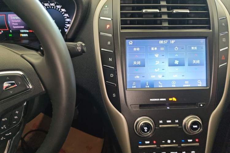 Used Lincoln MKC 2017 2.0T Two-Wheel Drive Deluxe Edition Gear Lever