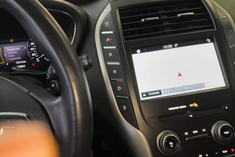 Used Lincoln MKC 2017 2.0T Two-Wheel Drive Deluxe Edition Gear Lever