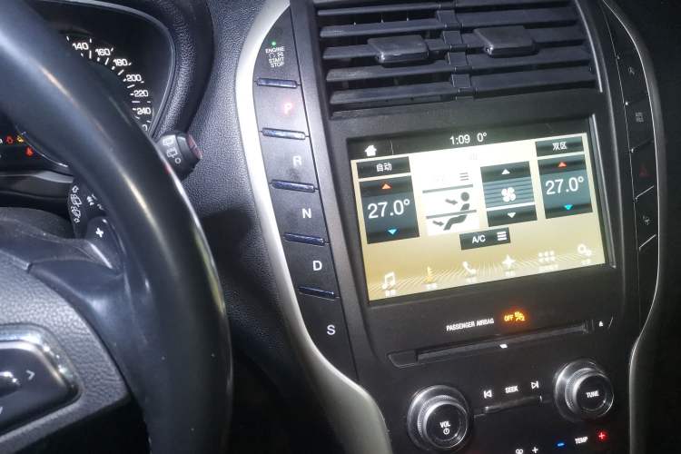 Used Lincoln MKC 2017 2.0T Four-Wheel Drive Zunya Edition Gear Lever
