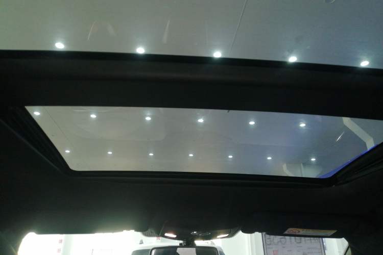 Used Lincoln MKC 2017 2.0T Two-Wheel Drive Deluxe Edition Headliner