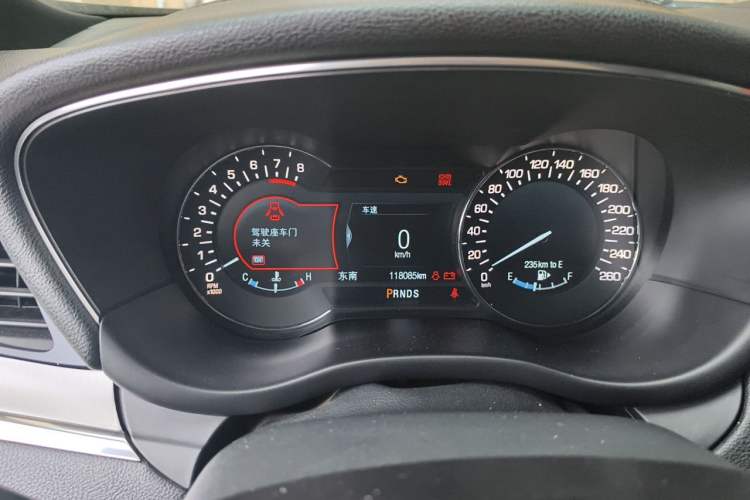 Used Lincoln MKC 2017 2.0T Two-Wheel Drive Deluxe Edition Instrument Cluster
