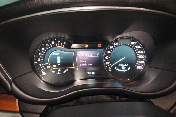 Used Lincoln MKC 2017 2.0T Four-Wheel Drive Zunya Edition Instrument Cluster