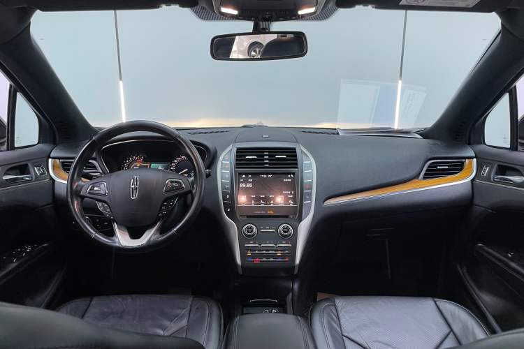 Used Lincoln MKC 2017 2.0T Four-Wheel Drive Zunya Edition Interior 1