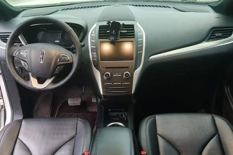 Used Lincoln MKC 2017 2.0T Two-Wheel Drive Zunyue Edition Interior 1