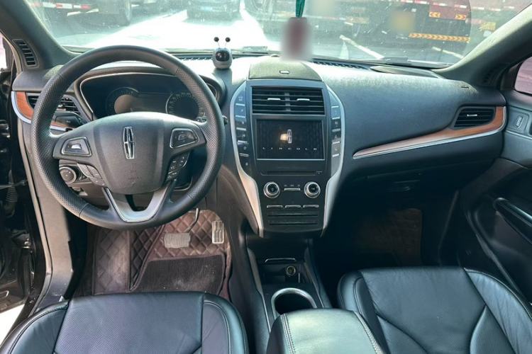 Used Lincoln MKC 2017 2.0T Four-Wheel Drive Zunya Edition Interior 2