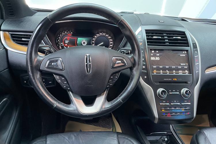 Used Lincoln MKC 2017 2.0T Four-Wheel Drive Zunya Edition Interior 3