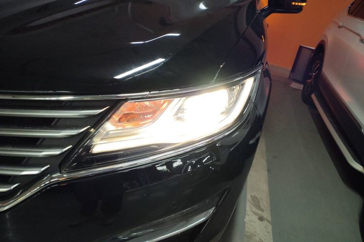 Used Lincoln MKC 2017 2.0T Two-Wheel-Drive Luxury Edition Left Front Headlight