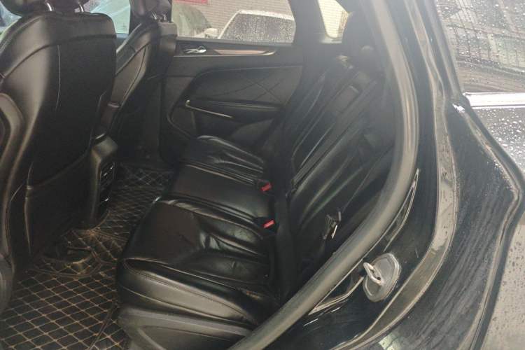 Used Lincoln MKC 2017 2.0T Two-Wheel Drive Deluxe Edition Left Rear Seat