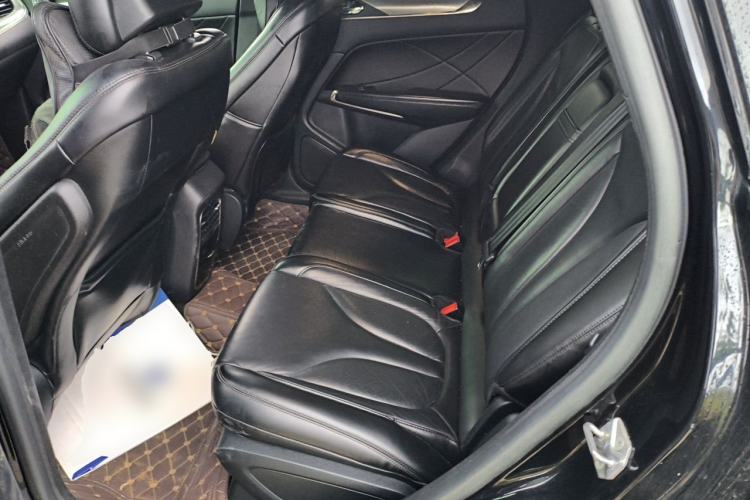 Used Lincoln MKC 2017 2.0T Two-Wheel Drive Deluxe Edition Left Rear Seat
