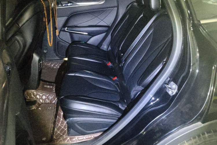 Used Lincoln MKC 2017 2.0T Two-Wheel Drive Deluxe Edition Left Rear Seat