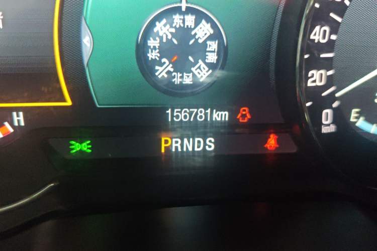 Used Lincoln MKC 2017 2.0T Two-Wheel Drive Deluxe Edition Odometer Close Up
