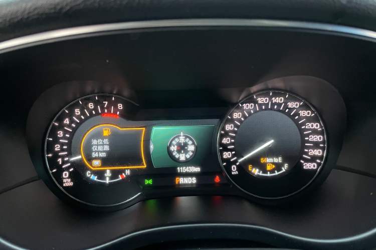 Used Lincoln MKC 2017 2.0T Four-Wheel Drive Zunya Edition Odometer Close Up