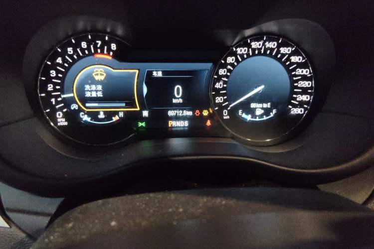 Used Lincoln MKC 2017 2.0T Four-Wheel Drive Zunya Edition Odometer Close Up