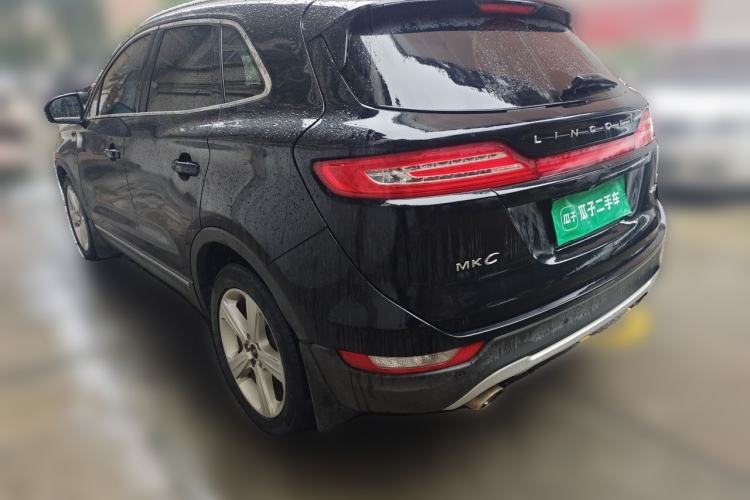 Used Lincoln MKC 2017 2.0T Two-Wheel Drive Deluxe Edition Rear Left 45 Deg