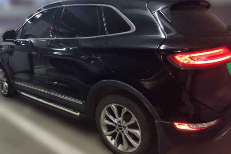 Used Lincoln MKC 2017 2.0T Four-Wheel Drive Zunya Edition Rear Left 45 Deg