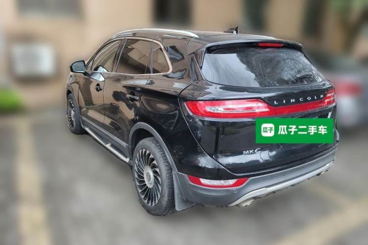 Used Lincoln MKC 2017 2.0T Two-Wheel Drive Deluxe Edition Rear Left 45 Deg