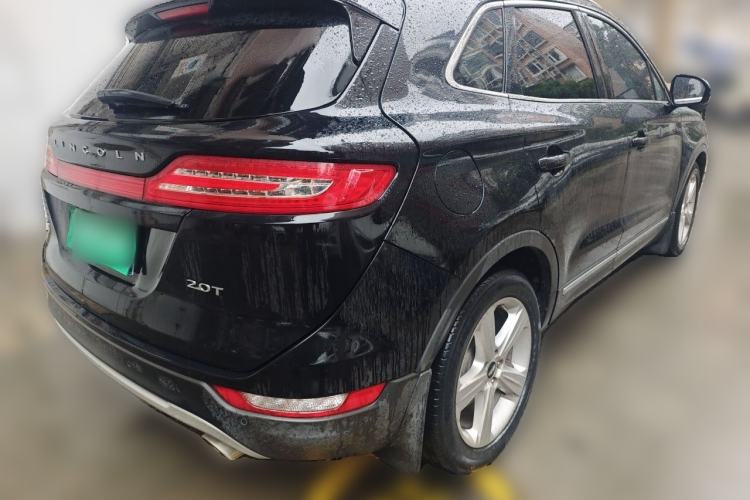 Used Lincoln MKC 2017 2.0T Two-Wheel Drive Deluxe Edition Rear Right 45 Deg