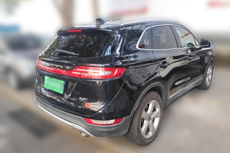 Used Lincoln MKC 2017 2.0T Two-Wheel Drive Deluxe Edition Rear Right 45 Deg