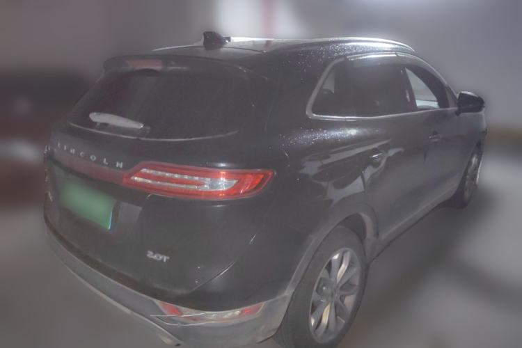 Used Lincoln MKC 2017 2.0T Two-Wheel-Drive Luxury Edition Rear Right 45 Deg