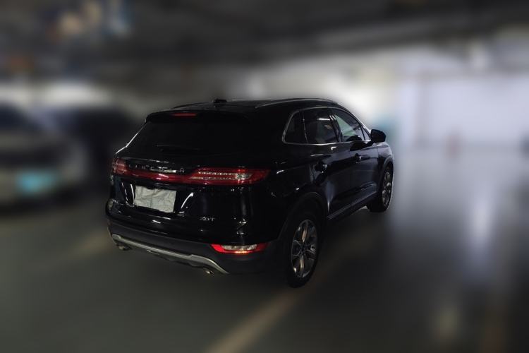 Used Lincoln MKC 2017 2.0T Two-Wheel-Drive Luxury Edition Rear Right 45 Deg