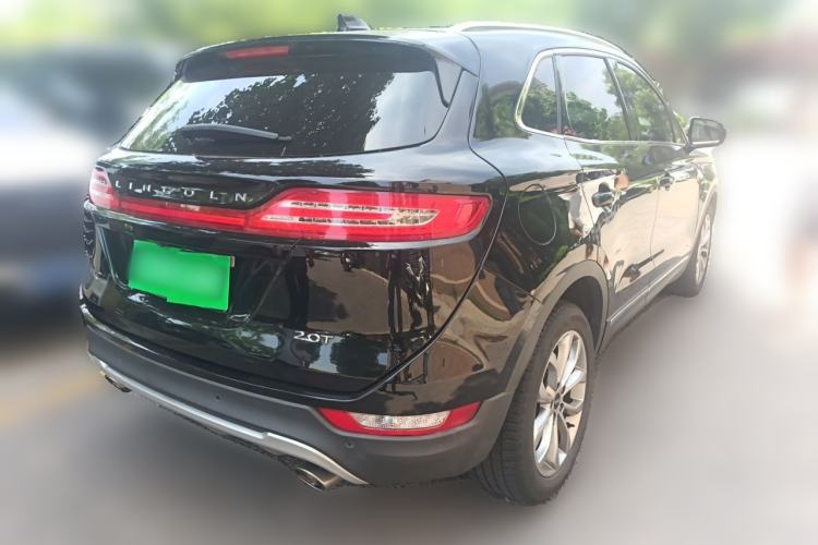 Used Lincoln MKC 2017 2.0T Two-Wheel-Drive Luxury Edition Rear Right 45 Deg