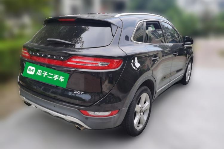 Used Lincoln MKC 2017 2.0T Two-Wheel Drive Deluxe Edition Rear Right 45 Deg