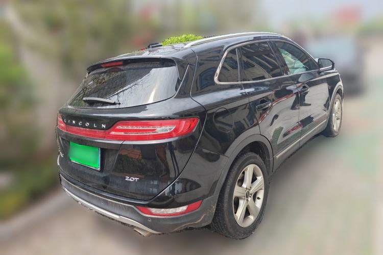Used Lincoln MKC 2017 2.0T Two-Wheel Drive Deluxe Edition Rear Right 45 Deg