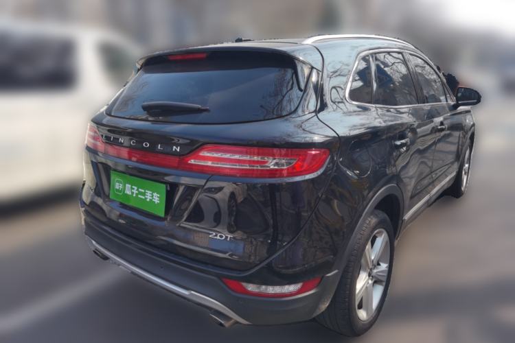 Used Lincoln MKC 2017 2.0T Two-Wheel Drive Deluxe Edition Rear Right 45 Deg