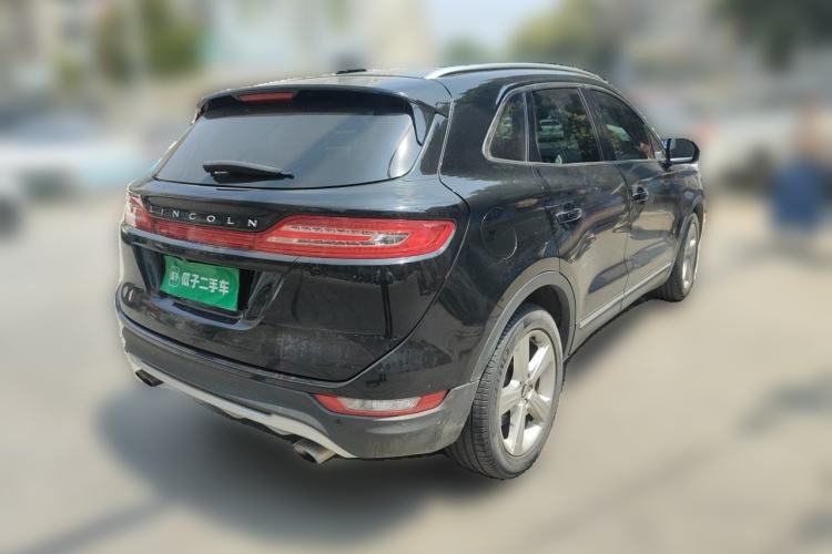 Used Lincoln MKC 2017 2.0T Two-Wheel Drive Deluxe Edition Rear Right 45 Deg