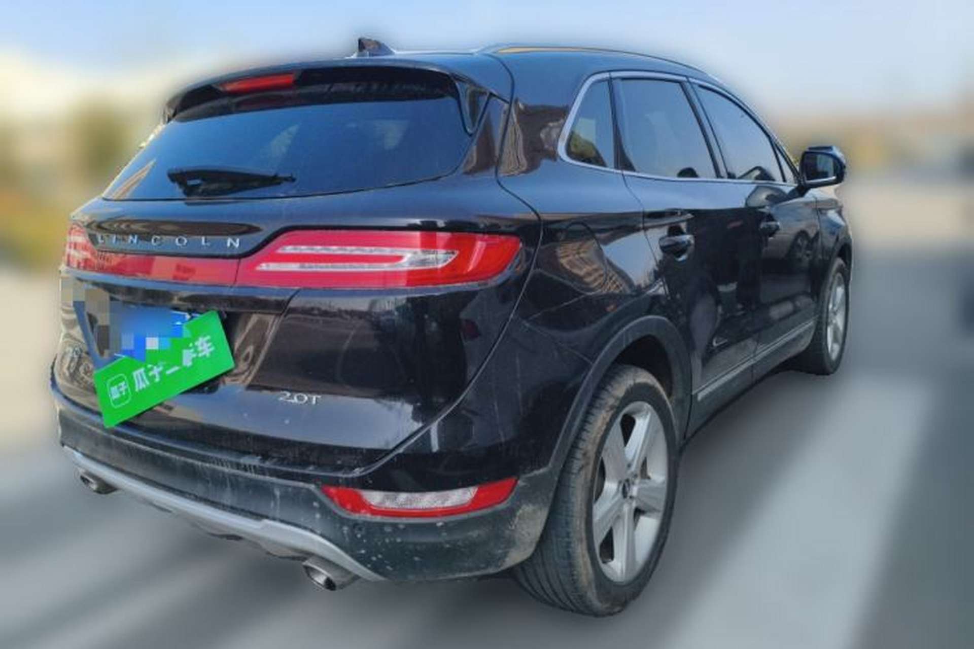 Used Lincoln MKC 2017 2.0T Two-Wheel Drive Deluxe Edition Rear Right 45 Deg