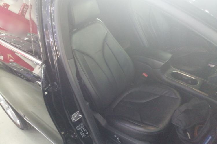 Used Lincoln MKC 2017 2.0T Two-Wheel Drive Deluxe Edition Right Front Seat