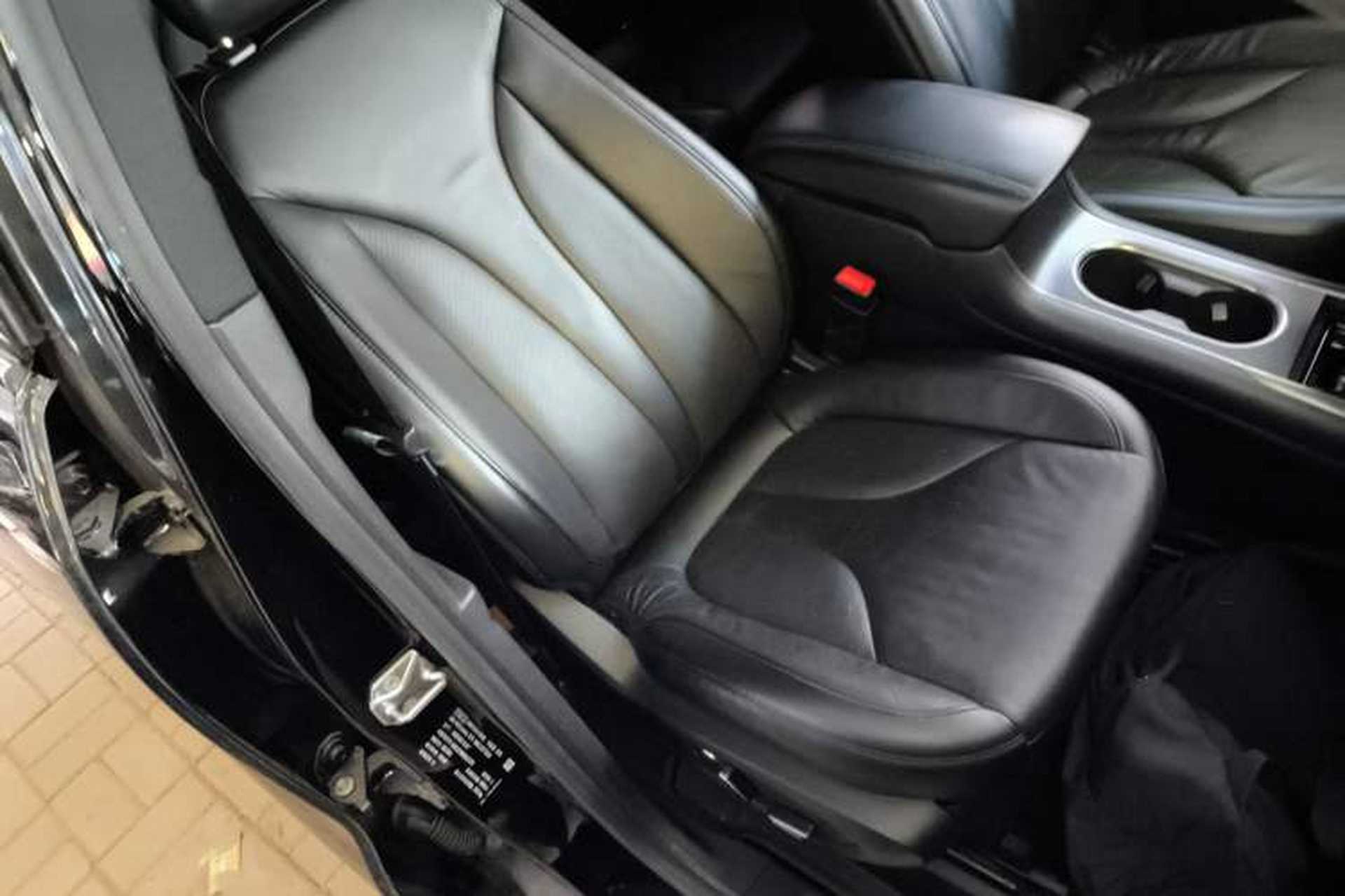 Used Lincoln MKC 2017 2.0T Two-Wheel Drive Deluxe Edition Right Front Seat